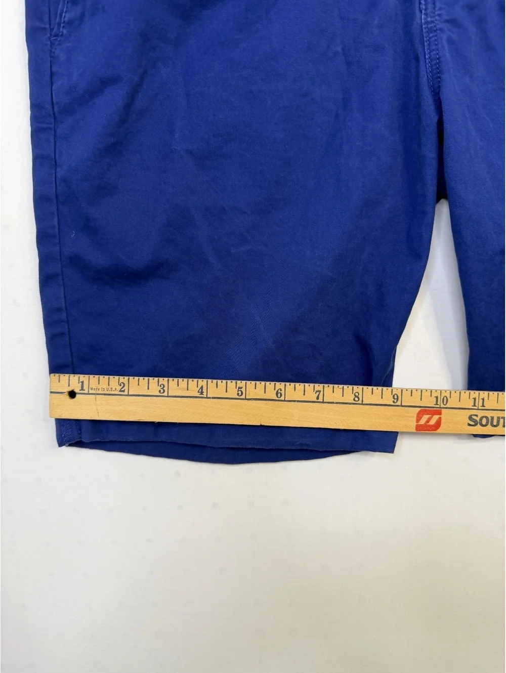 classic United Colors of Benetton Chino Bermuda Shorts Size 34 QuietLuxury Retro